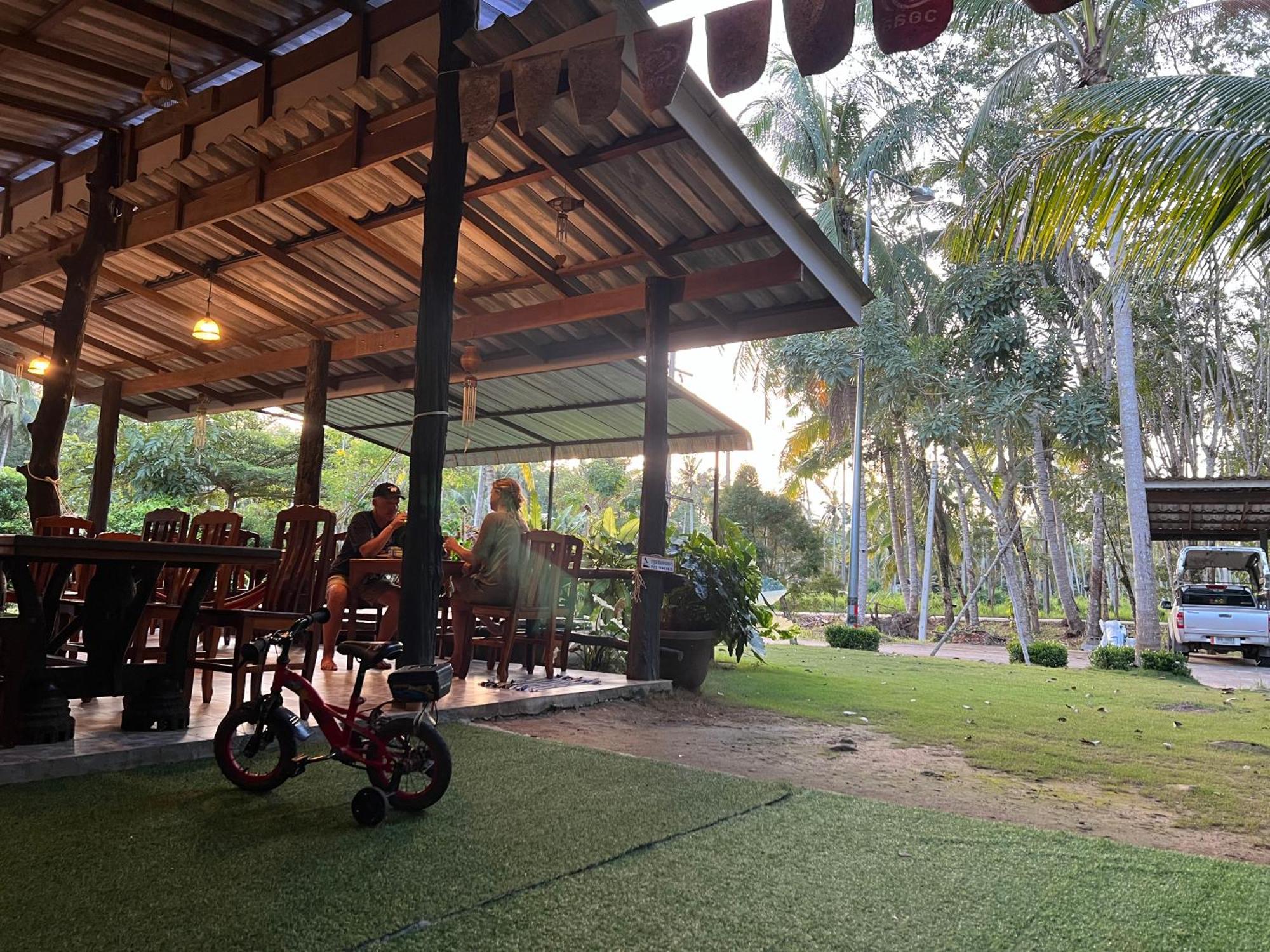 Suan Nai Kokut Resort Ko Kut Екстер'єр фото