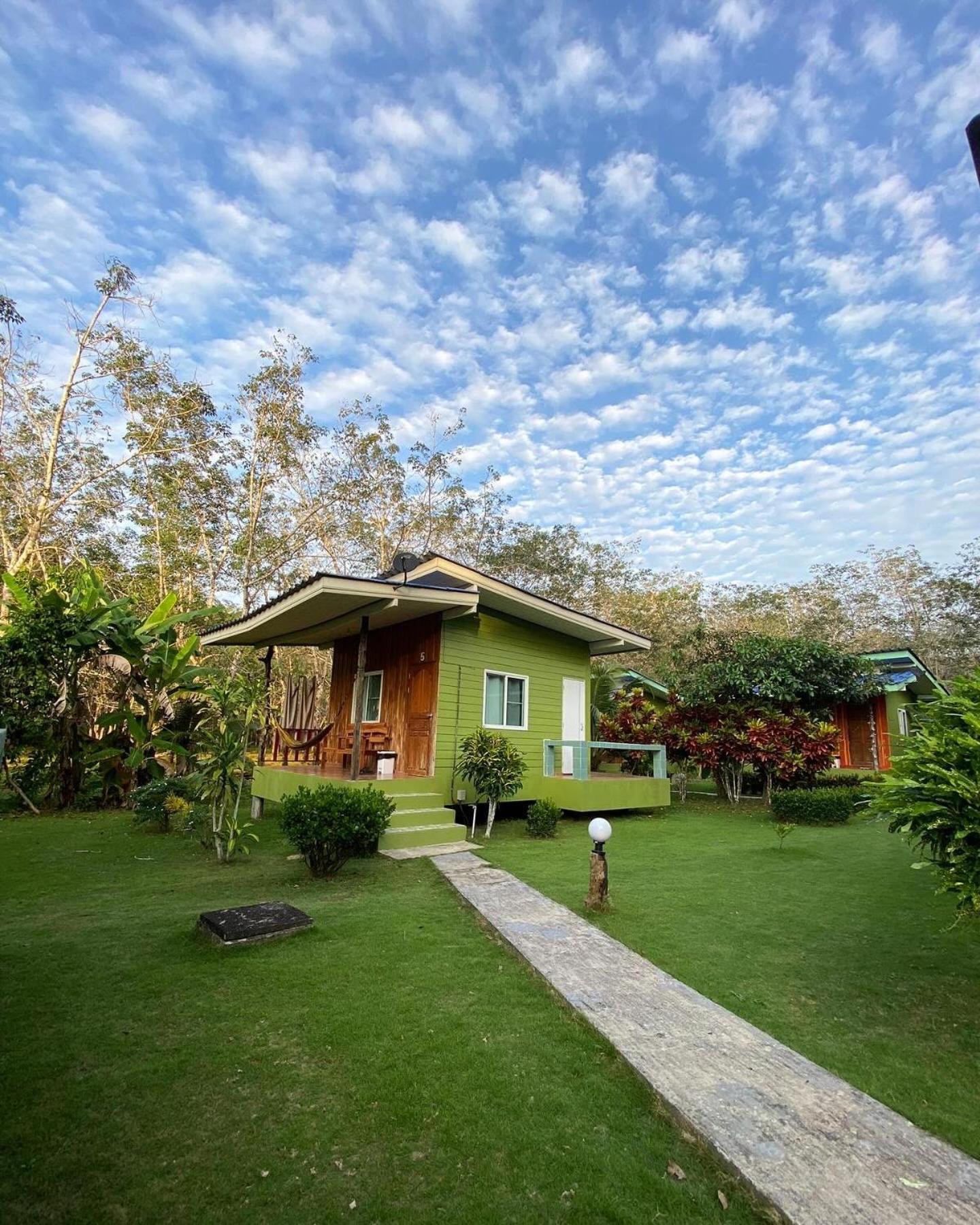 Suan Nai Kokut Resort Ko Kut Екстер'єр фото